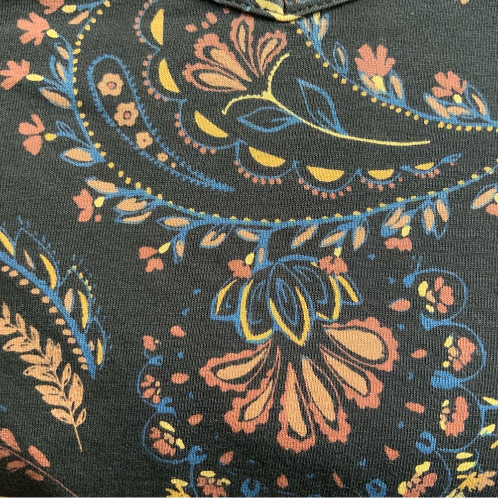 Christopher & Banks Long-Sleeve Fall Print Tee – Women’s Small long sleeve tee. - Picture 3 of 4